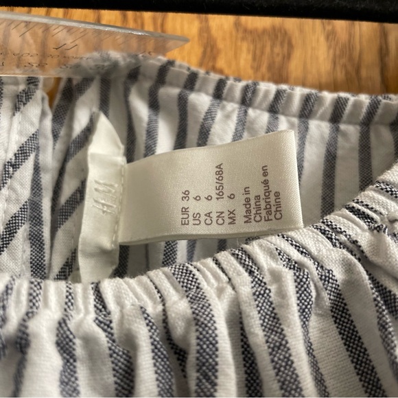 H&M Off-the-Shoulder Striped Jumpsuit 100% Cotton Side Pockets Elastic Neck Sz 6 - Picture 5 of 15